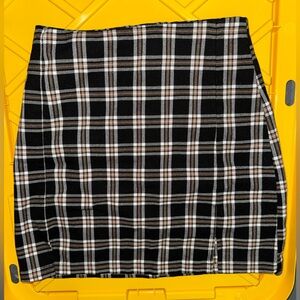 Brandy Melville Plaid Black Skirt